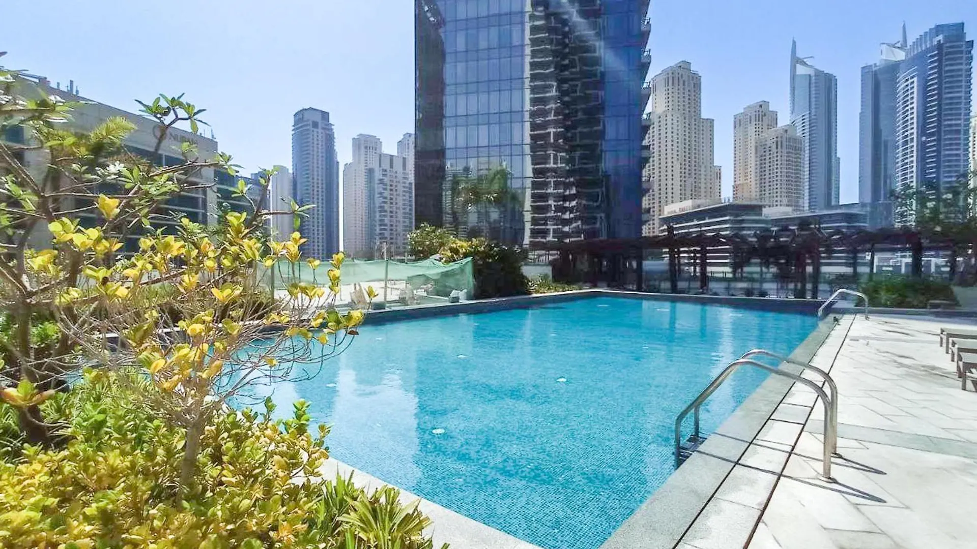 Classy 1 Bedroom Apartment With Marina View Dubai